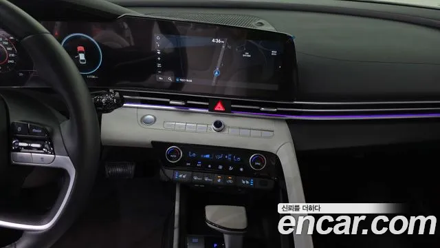 Hyundai AVANTE Avante (CN7) — Фото автомобиля 14
