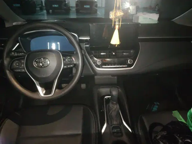 Toyota Levin 2023 Smart Hybrid 1.8L Luxury — Фото автомобиля 5