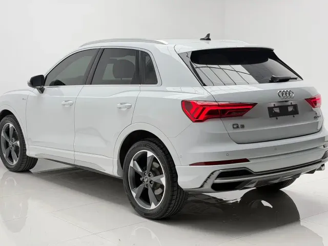 Audi Q3 — Фото автомобиля 6