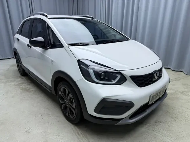 Honda Fit — Фото автомобиля 3