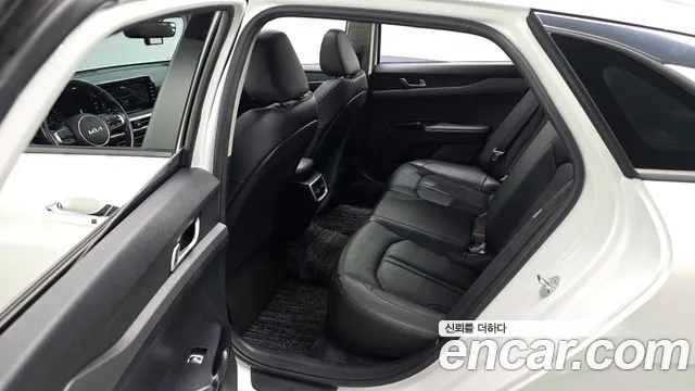 Kia K5 K5 3 поколение 2.0 LPI(Для проката) — Фото автомобиля 12