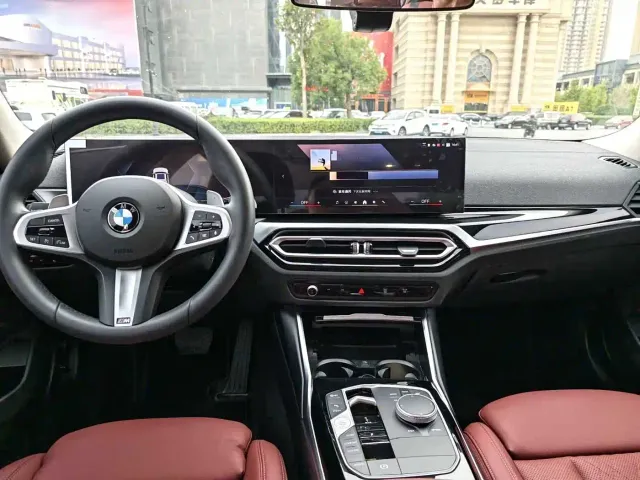 BMW 3 Series — Фото автомобиля 22