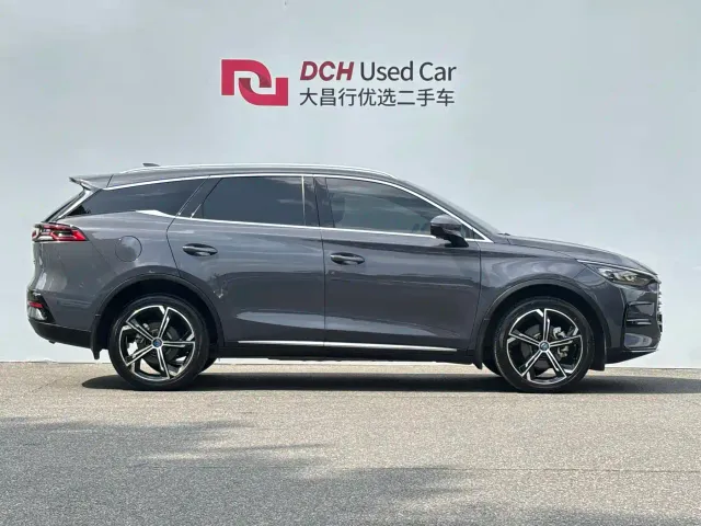 BYD Tang — Фото автомобиля 3
