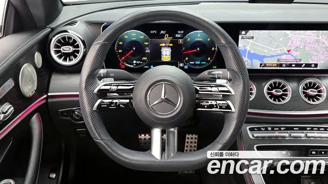 Mercedes-Benz E-Class — Фото автомобиля 13