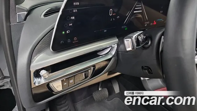 Cadillac Lyriq Lyriq Sport — Фото автомобиля 17