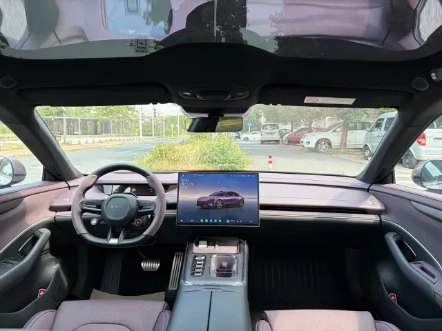 Xiaomi SU7 — Фото автомобиля 6