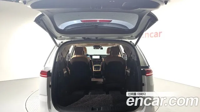 Kia Canival Carnival 4 поколение Бензин 9 мест Signature — Фото автомобиля 20