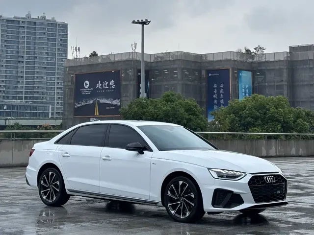 Audi A4L — Фото автомобиля 3