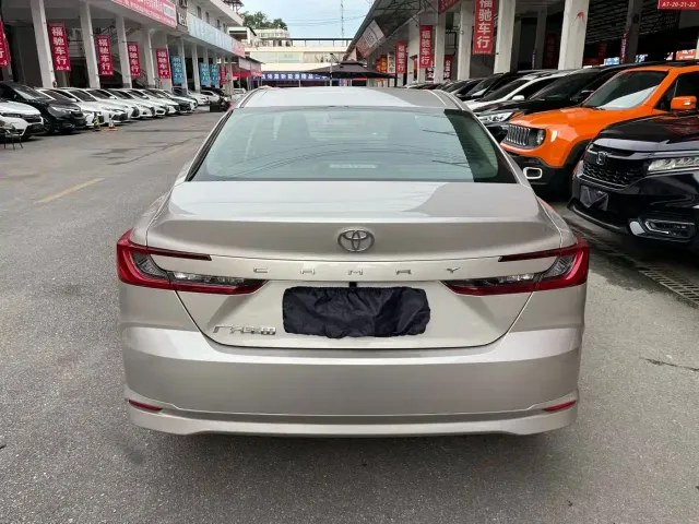 Toyota Camry — Фото автомобиля 9
