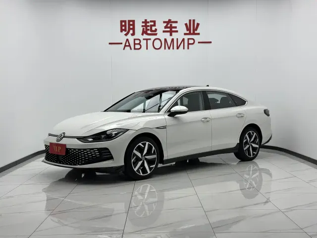 Фотография автомобиля — Volkswagen Lamando