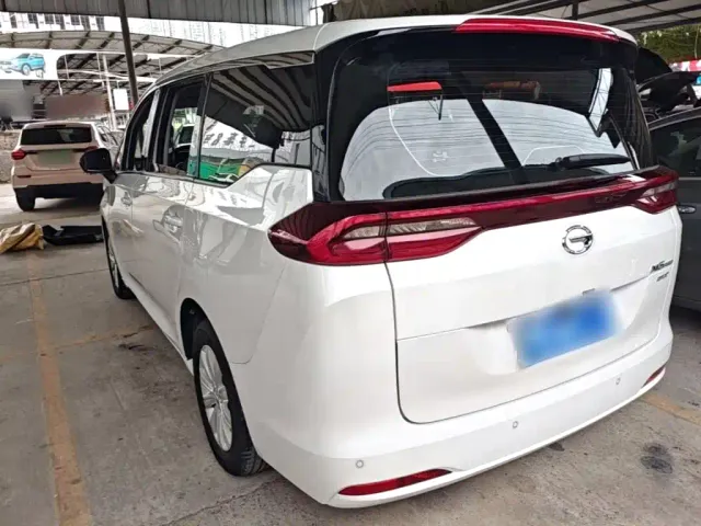 GAC Trumpchi M6 — Фото автомобиля 4