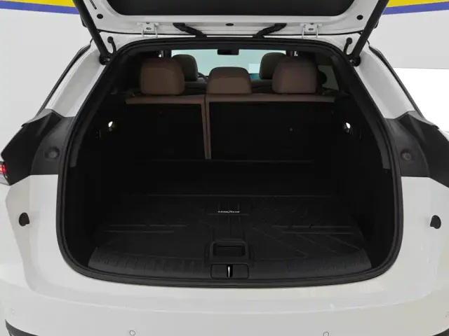 Li Auto i6 — Фото автомобиля 4