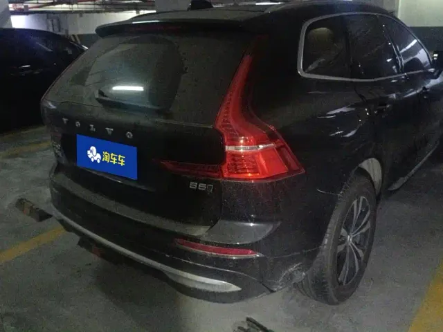 Volvo XC60 — Фото автомобиля 3