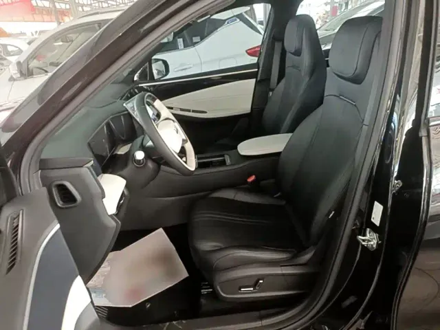 Geely Galaxy L7 — Фото автомобиля 14