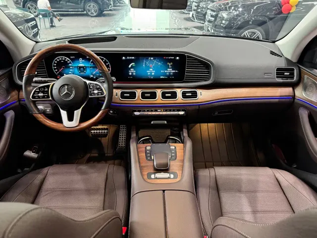 Mercedes-Benz GLS-Class — Фото автомобиля 9