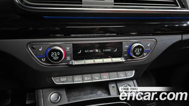 Audi Q5 45 TFSI quattro Premium — Фото автомобиля 29
