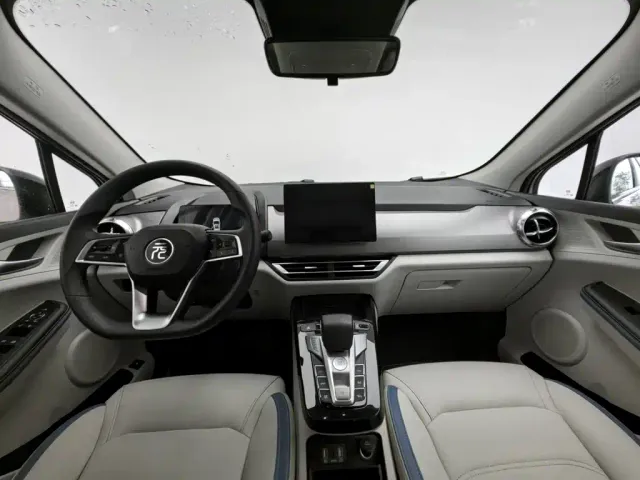 BYD Yuan Pro — Фото автомобиля 5