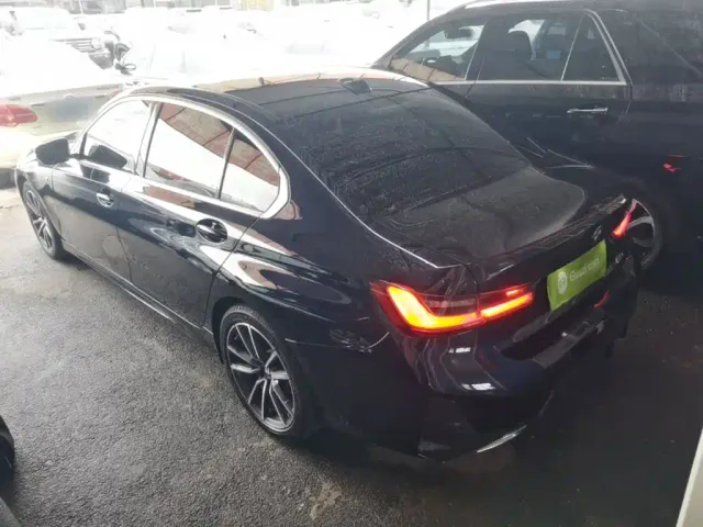 BMW 3 Series — Фото автомобиля 4
