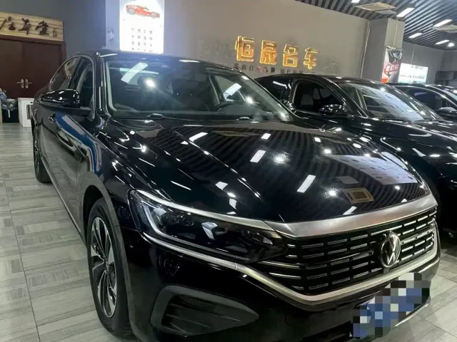 Volkswagen Passat — Фото автомобиля 3