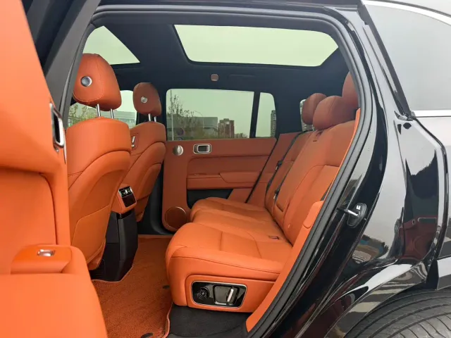 Li Auto L7 — Фото автомобиля 9