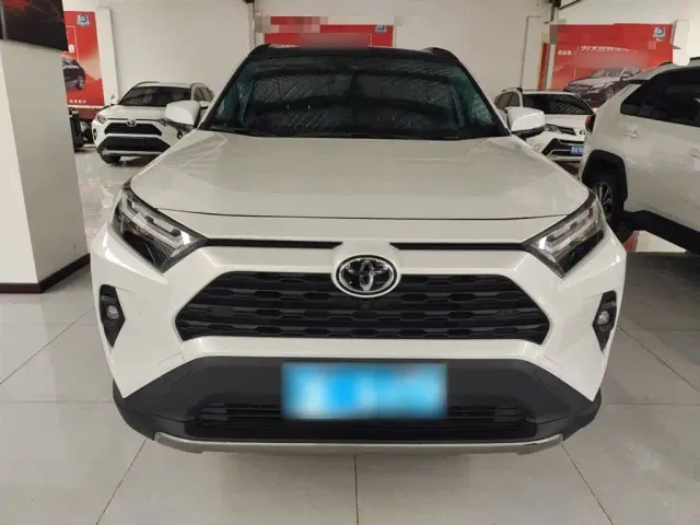 Toyota RAV4 — Фото автомобиля 2