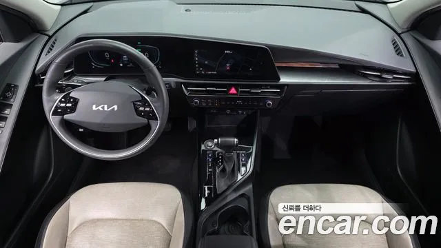Kia Niro The All New — Фото автомобиля 10