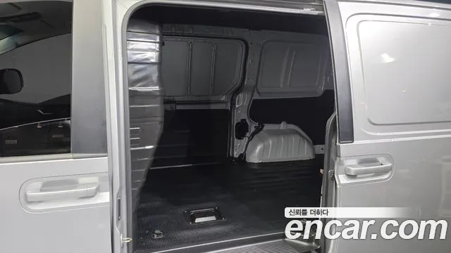 Hyundai Staria Staria Карго 3 места — Фото автомобиля 11