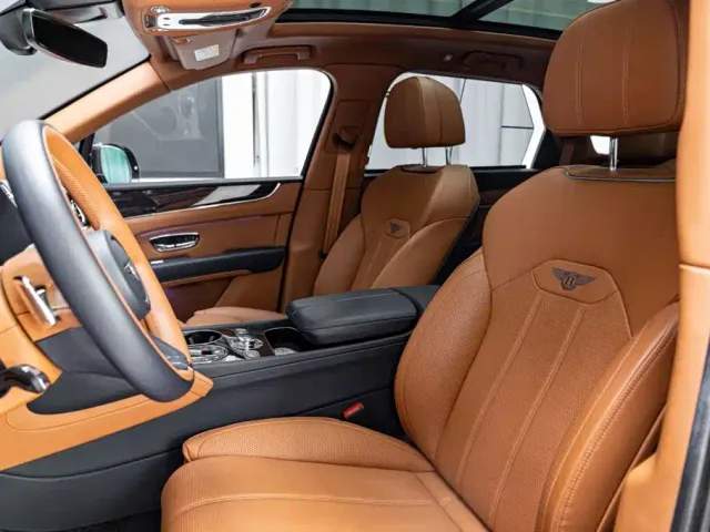 Bentley Bentayga — Фото автомобиля 9