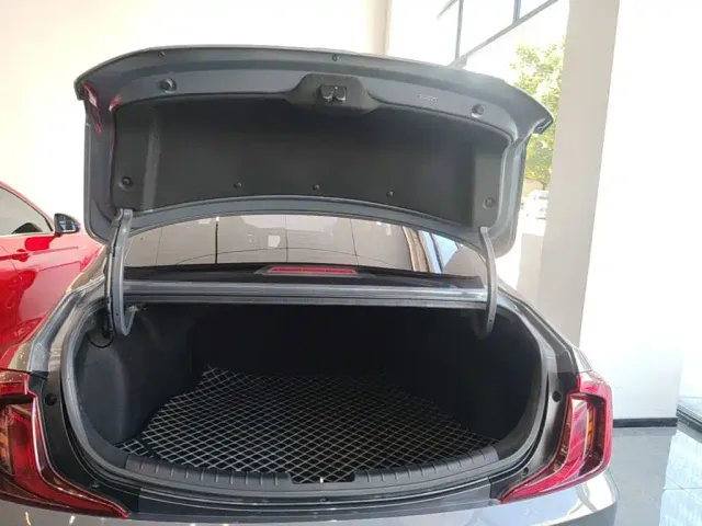 Hyundai Mistra — Фото автомобиля 18