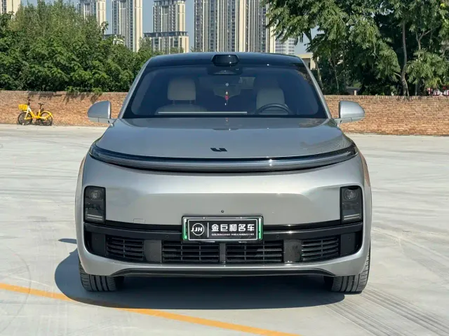 Li Auto L9 — Фото автомобиля 2