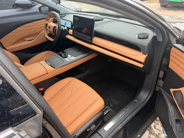 Geely Galaxy Xingyao 8 — Фото автомобиля 9