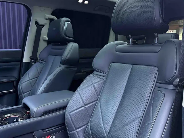 BYD FangChengBao Leopard 5 — Фото автомобиля 5