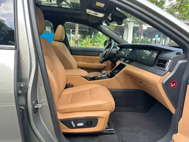 Li Auto ONE — Фото автомобиля 28
