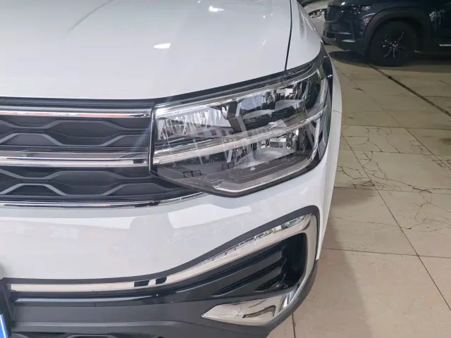 Volkswagen Tharu — Фото автомобиля 16