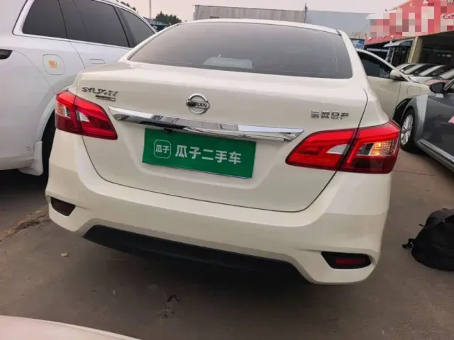 Nissan Sylphy — Фото автомобиля 5