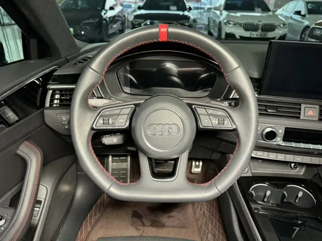 Audi A4L — Фото автомобиля 2