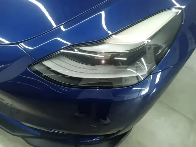 Tesla Model Y — Фото автомобиля 21