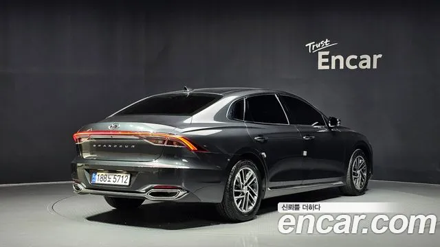 Hyundai Grandeur New — Фото автомобиля 2