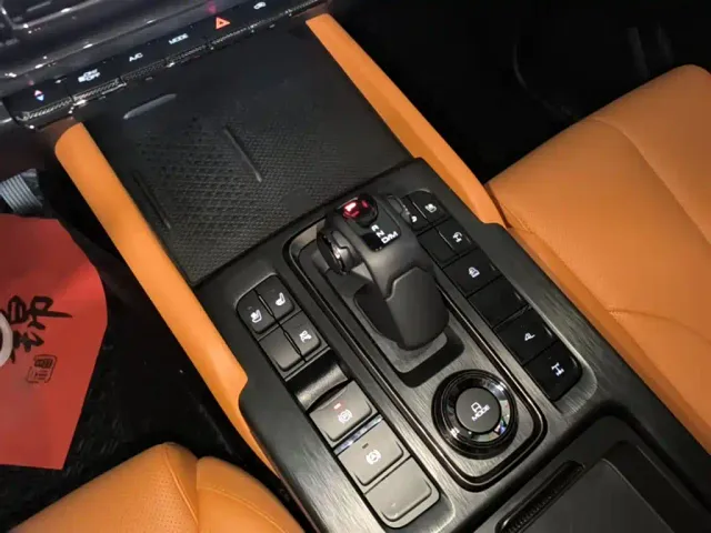 Haval H9 — Фото автомобиля 13
