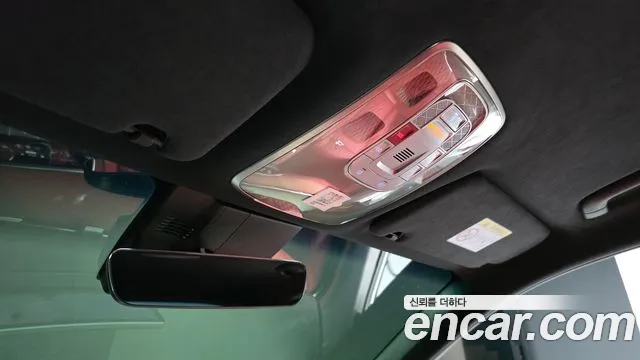 Genesis GV70 — Фото автомобиля 17