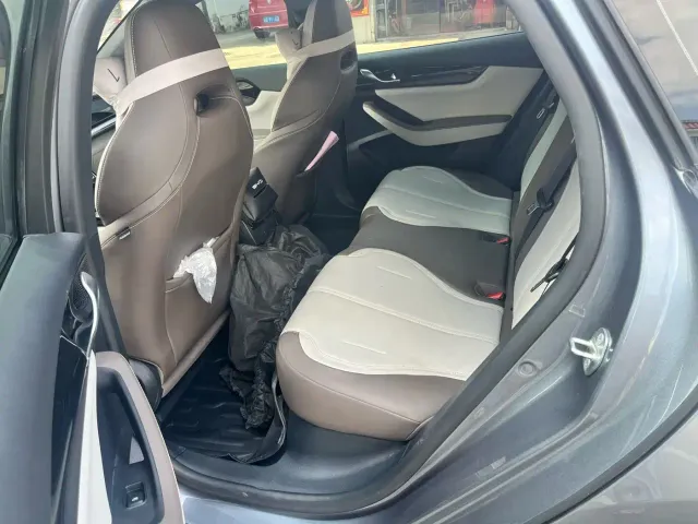 BYD Qin PLUS — Фото автомобиля 4