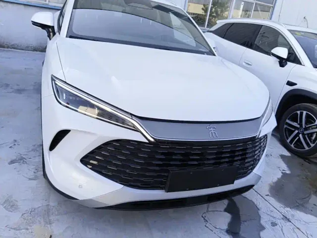 BYD Song L DM-i — Фото автомобиля 2