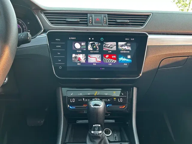 Skoda Superb — Фото автомобиля 19