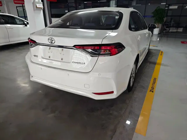 Toyota Corolla — Фото автомобиля 7