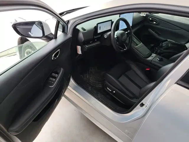 GAC Aion S MAX — Фото автомобиля 15