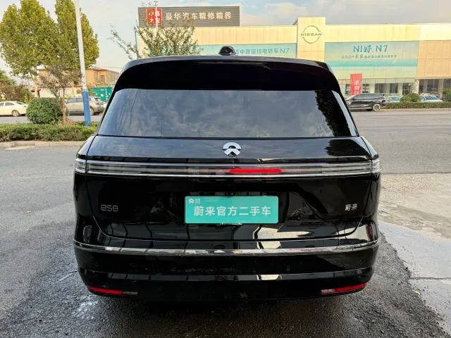 Nio ES8 — Фото автомобиля 9