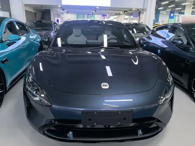 Xiaomi SU7 — Фото автомобиля 2
