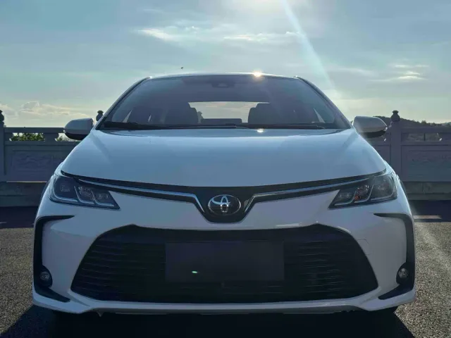 Toyota Corolla — Фото автомобиля 2