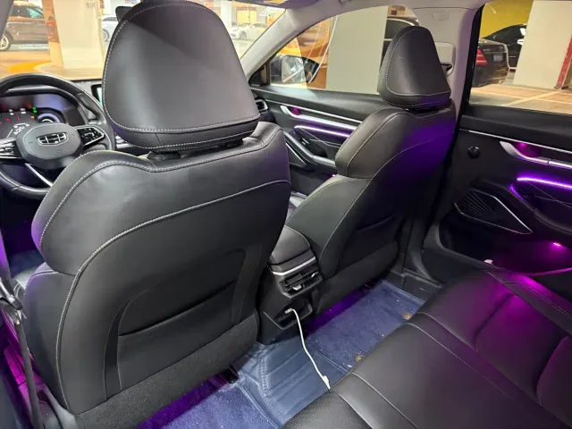Geely Emgrand — Фото автомобиля 13