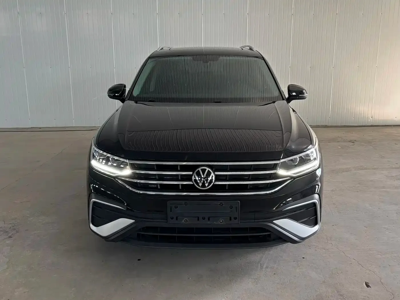 Volkswagen Tiguan L 2023 280TSI 2WD Trend Limited Edition — Фото автомобиля 3